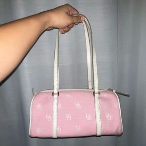 Dooney & Bourke pink shoulder bag